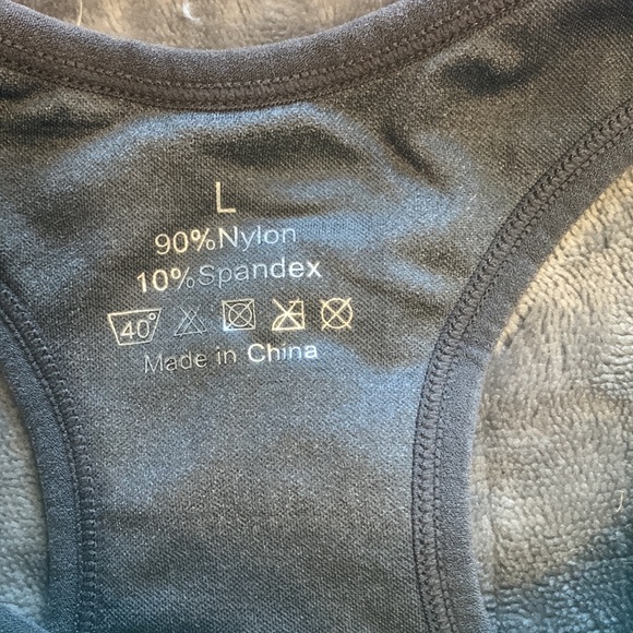 Women’s Sports Bras 4 pack - Picture 2 of 4